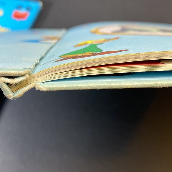 Cinderella-2 Disney Book Set - Picture 9 of 11